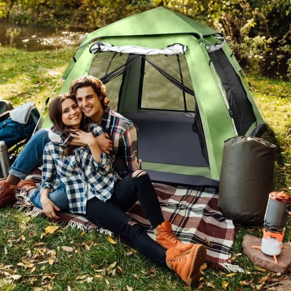 Camping-Tent-with-excellent-ventilation